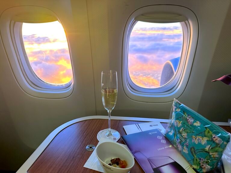 タイ航空 ビジネスクラス 関空-バンコク(KIX-BKK)